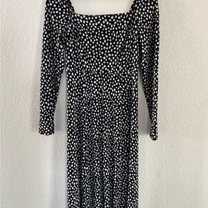 Chic Black and White Polka Dot Long Sleeve Dress